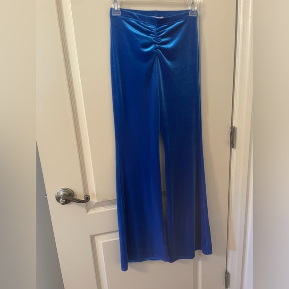 Velvet two piece with bell bottoms from Jaded Rose size small - Picture 2 of 6